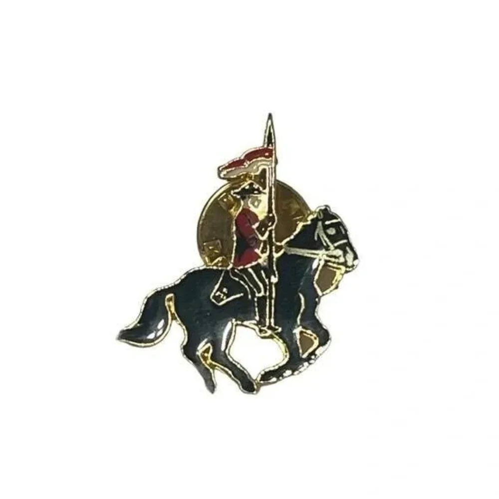 Canadian Mounted Police Mounties Lapel Vest Hat Pin A7
